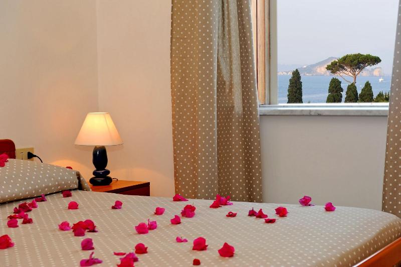 Bed And Breakfast La Casa Sul Faro - Oda