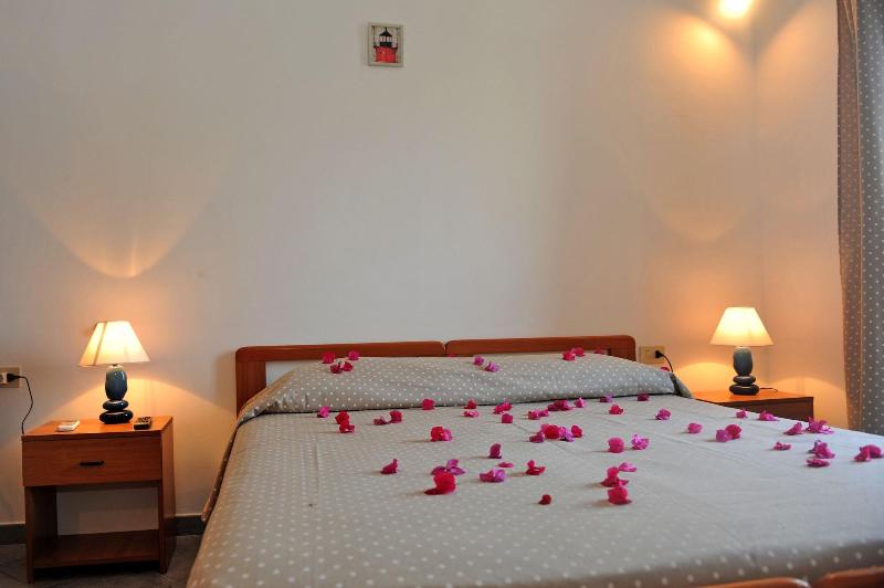 Bed And Breakfast La Casa Sul Faro - Oda
