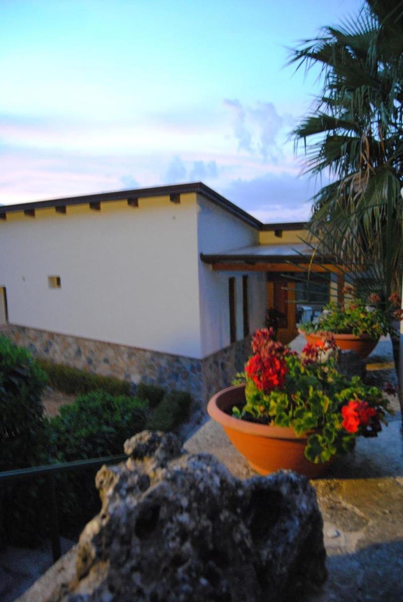 Villa Mola - Genel