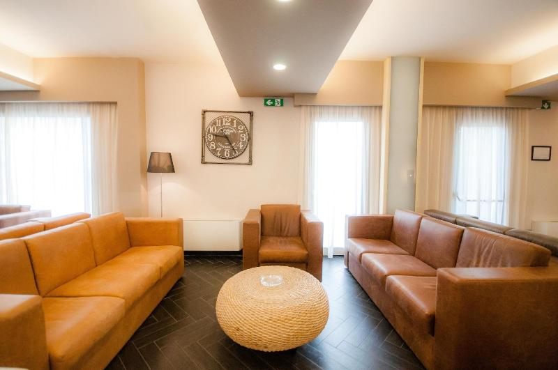 Bns Hotel Francisco - Lobi