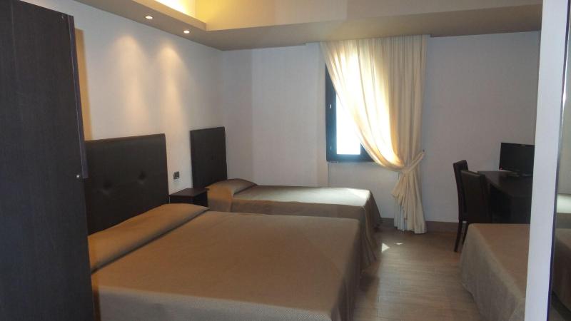Bns Hotel Francisco - Oda