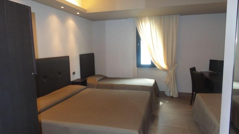 Bns Hotel Francisco - Oda