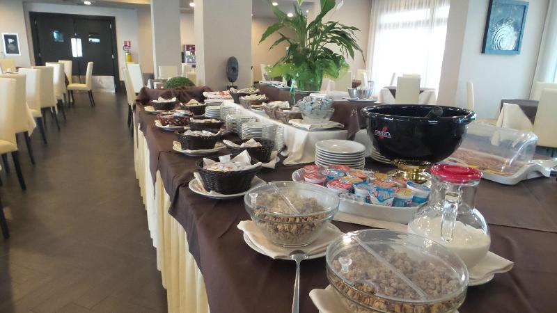 Bns Hotel Francisco - Restoran