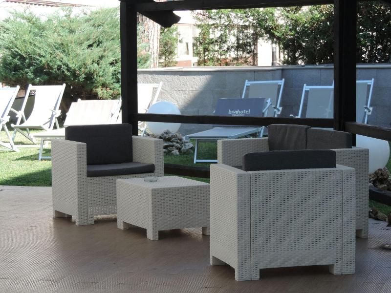 Bns Hotel Francisco - Teras