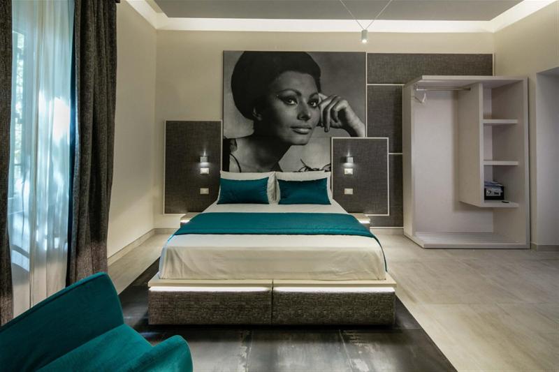 Via Veneto Luxury Suites - Oda