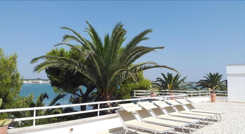 Hotel Isola Lo Scoglio - Teras