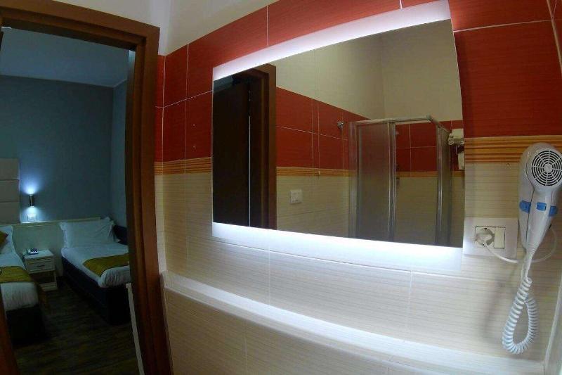 Hotel Gran Sasso - Oda