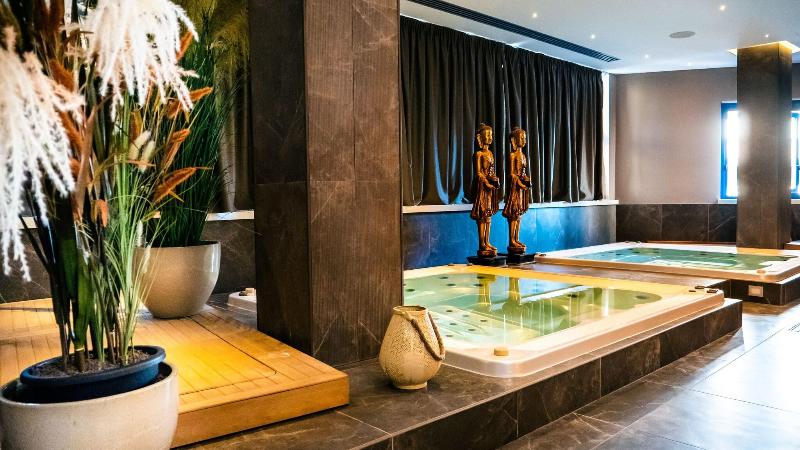 Hotel Up Museum - Wellness & Spa - Havuz
