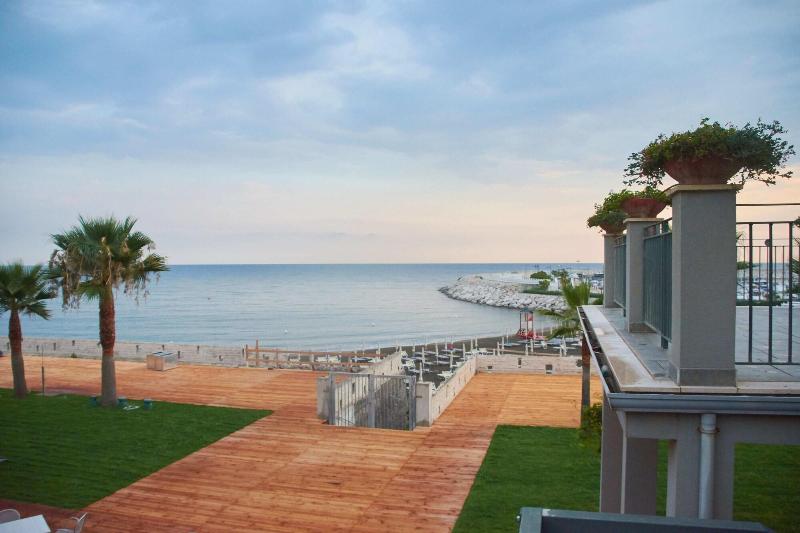 Saint Joseph Resort - Teras