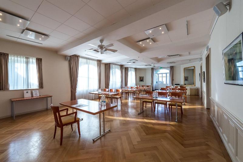 Hôtel Bon Rivage - Toplantı