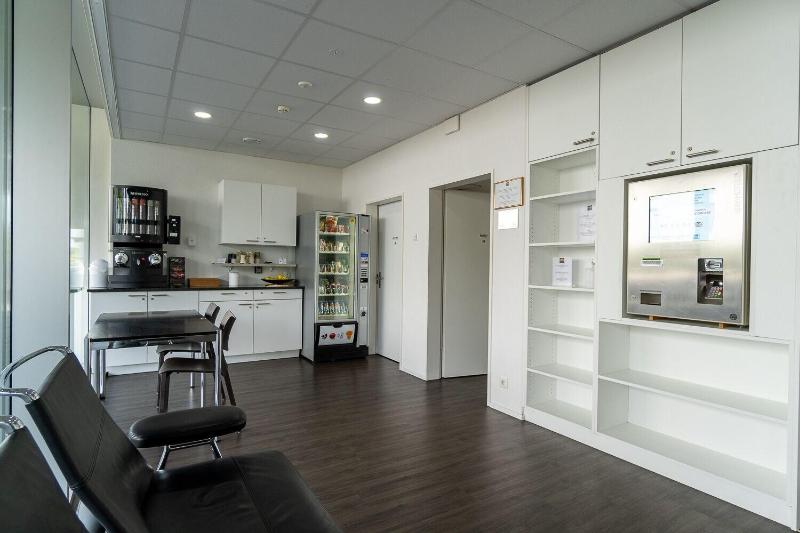 Hine Adon Apart Hotel Bern-Airport - Lobi