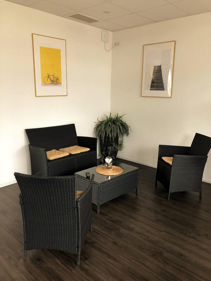 Hine Adon Apart Hotel Bern-Airport - Lobi