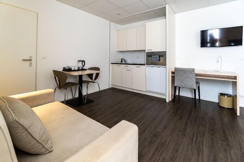 Hine Adon Apart Hotel Bern-Airport - Oda