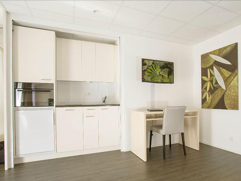 Hine Adon Apart Hotel Bern-Airport - Oda
