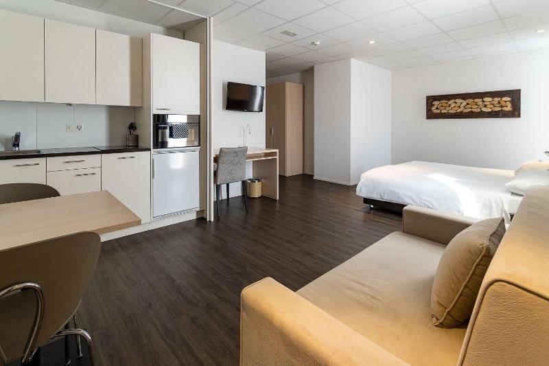 Hine Adon Apart Hotel Bern-Airport - Oda