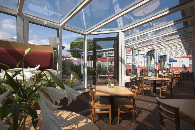 Ibis 3 Lacs Neuchatel - Lobi
