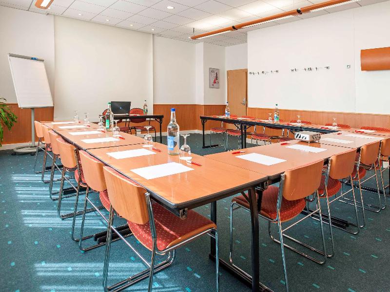 Ibis 3 Lacs Neuchatel - Toplantı
