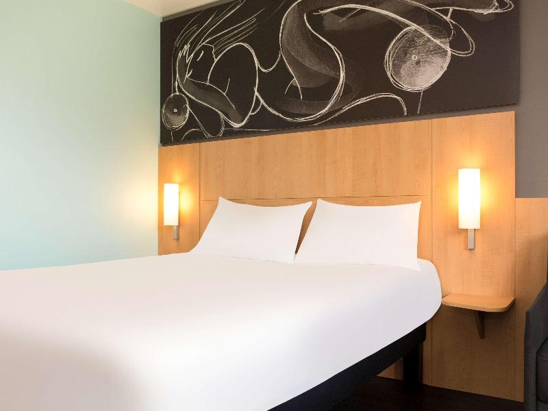 Ibis 3 Lacs Neuchatel - Genel