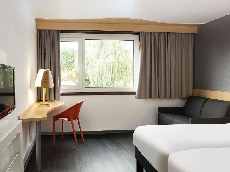 Ibis 3 Lacs Neuchatel - Oda