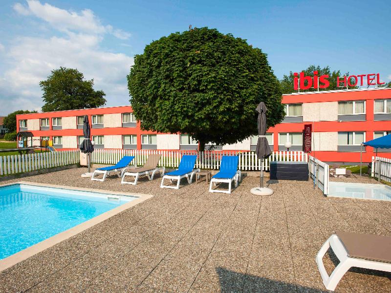 Ibis 3 Lacs Neuchatel - Havuz