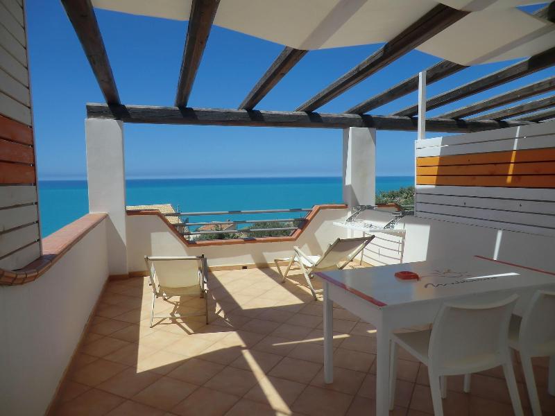 B&B Mediterraneo Mare e Sole - Oda