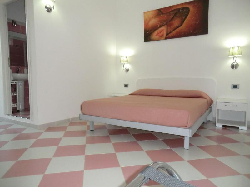 B&B Mediterraneo Mare e Sole - Oda