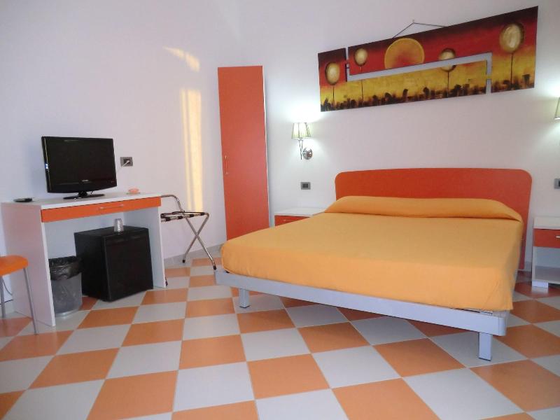 B&B Mediterraneo Mare e Sole - Oda