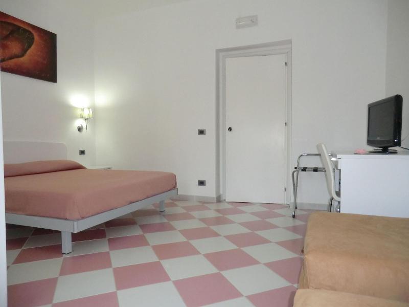 B&B Mediterraneo Mare e Sole - Oda
