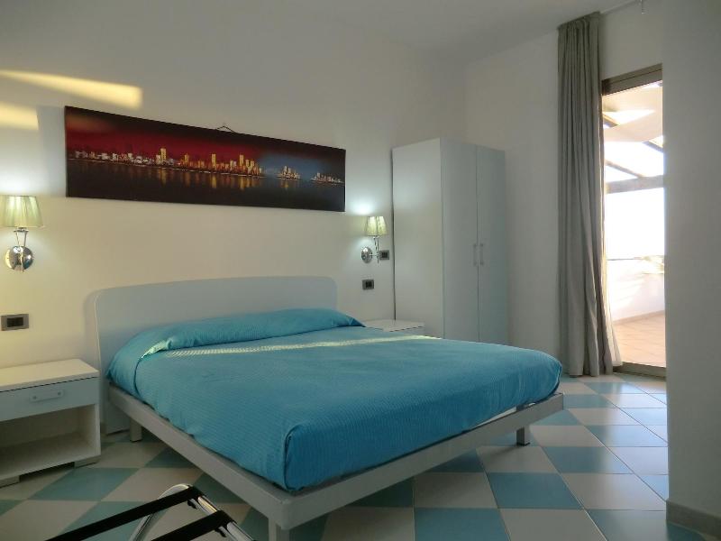 B&B Mediterraneo Mare e Sole - Oda