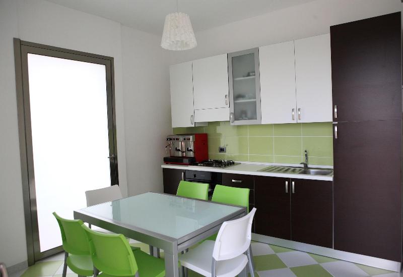 B&B Mediterraneo Mare e Sole - Restoran