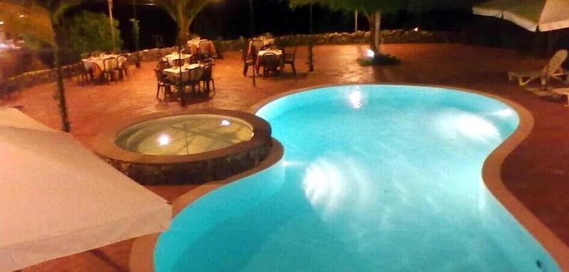 Borgo Nocchiara - Havuz