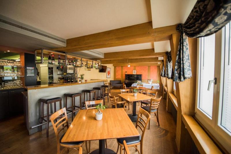 Hotel Restaurant Neuhaus - Bar