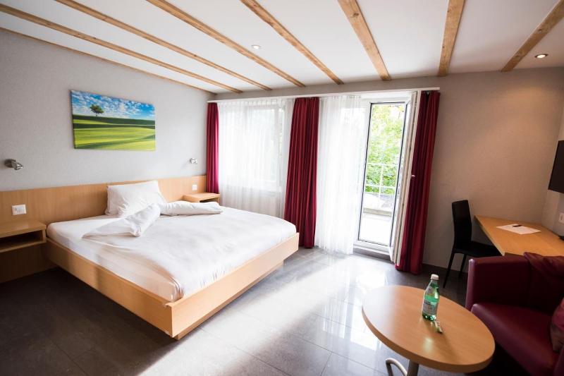 Hotel Restaurant Neuhaus - Oda