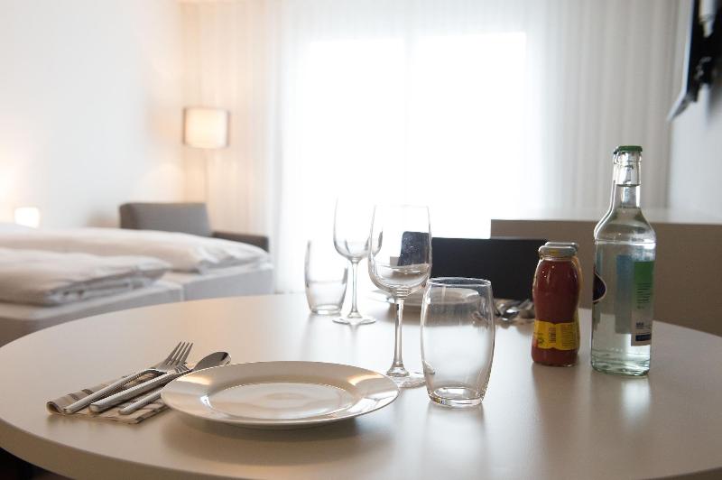 Aparthotel Baden - Oda