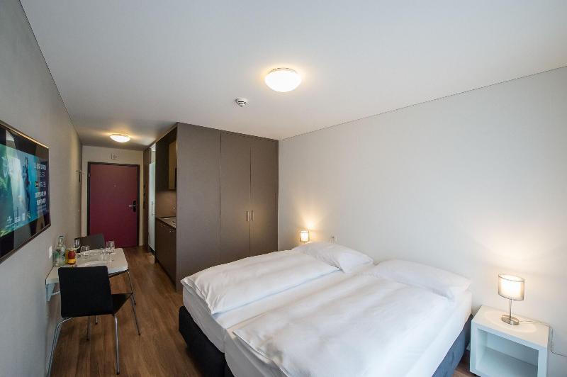Aparthotel Baden - Oda