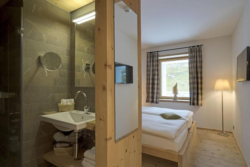 Romantik Hotel Muottas Muragl - Oda