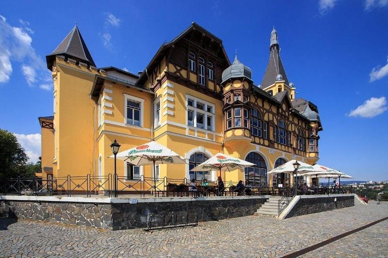 Větruše Hotel Restaurant - Oda