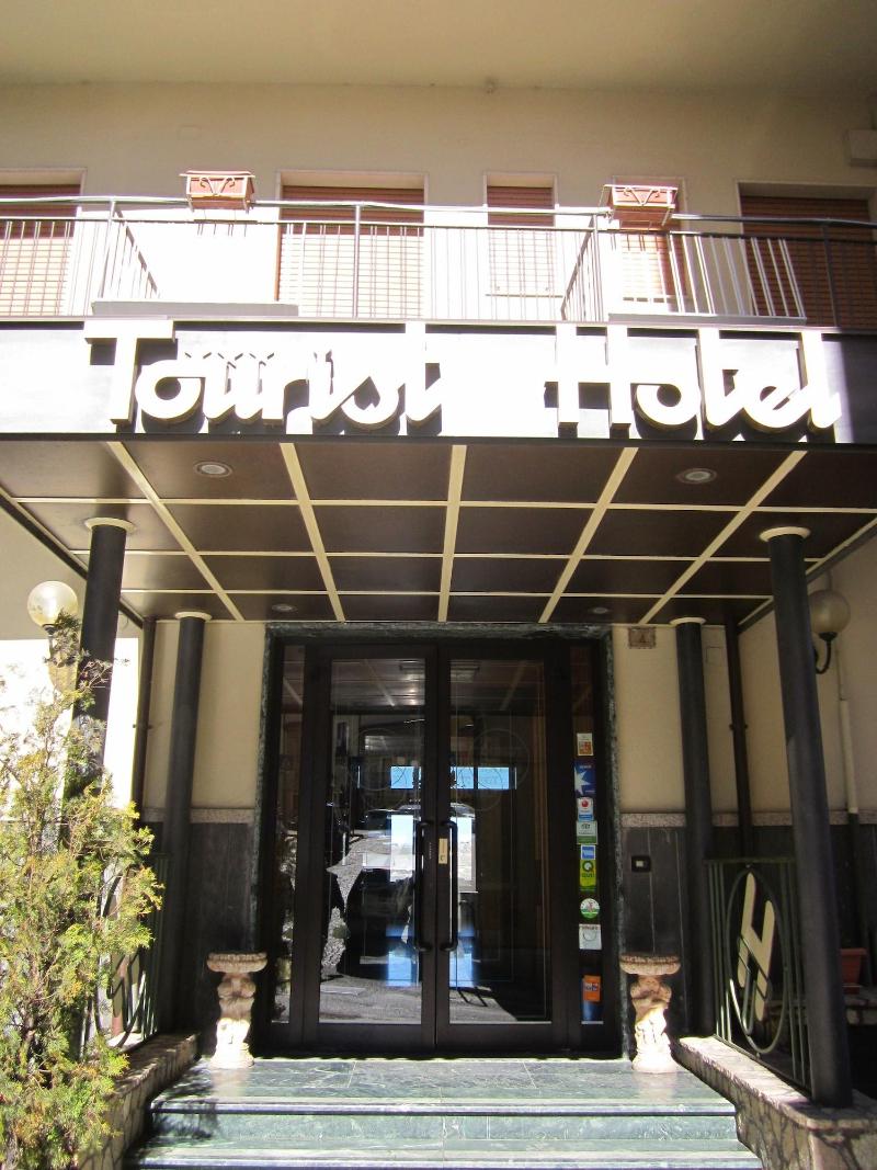 Tourist Hotel - Genel