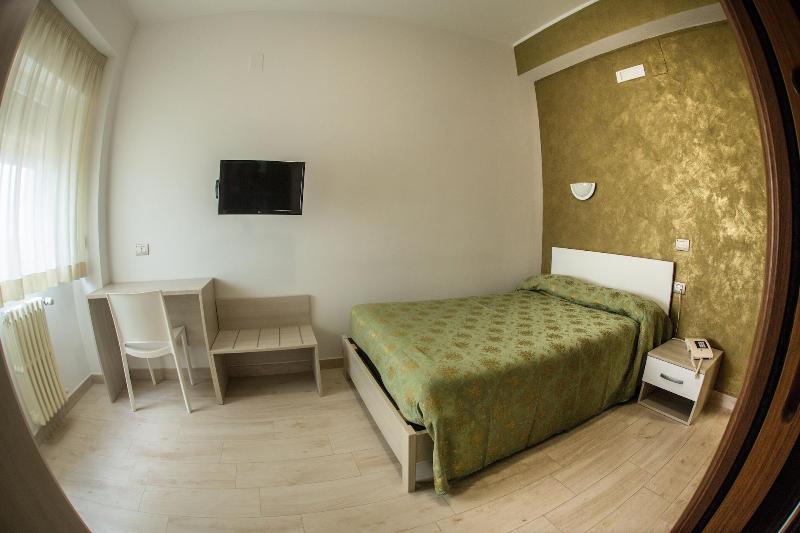 Tourist Hotel - Oda