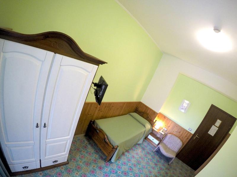 Tourist Hotel - Oda