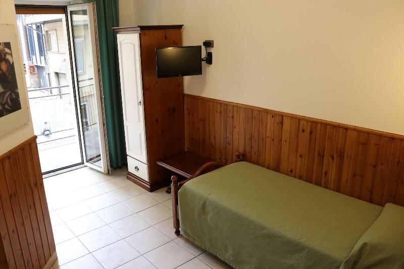 Tourist Hotel - Oda