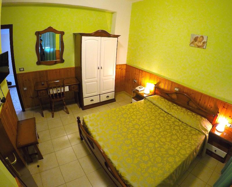 Tourist Hotel - Oda