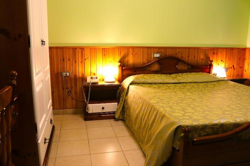 Tourist Hotel - Oda