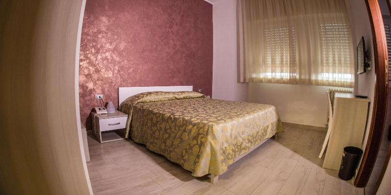 Tourist Hotel - Oda