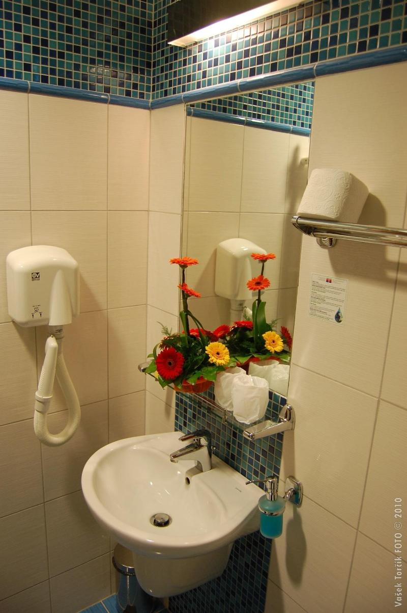 Hotel Jan Maria - Oda