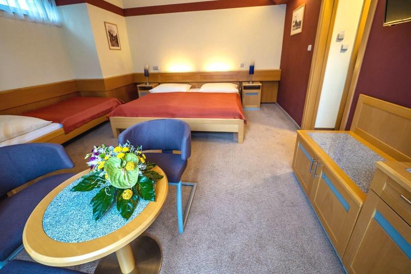 Hotel Jan Maria - Oda