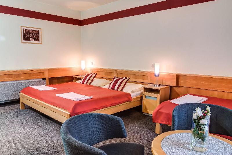 Hotel Jan Maria - Oda