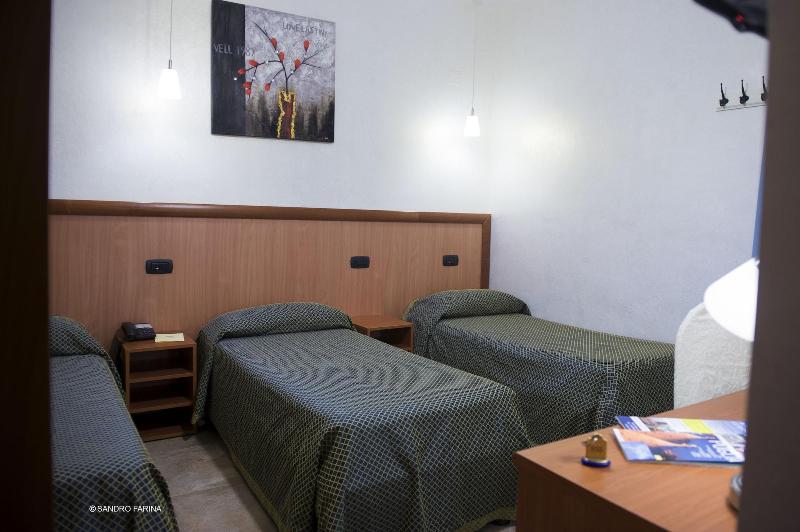Hotel Accord Le Rose - Oda