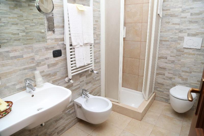 Hotel Accord Le Rose - Oda
