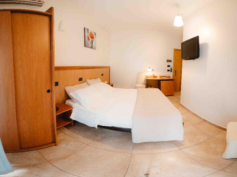 Hotel Accord Le Rose - Oda